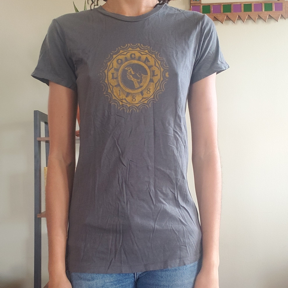 Charcoal short-sleeve tee